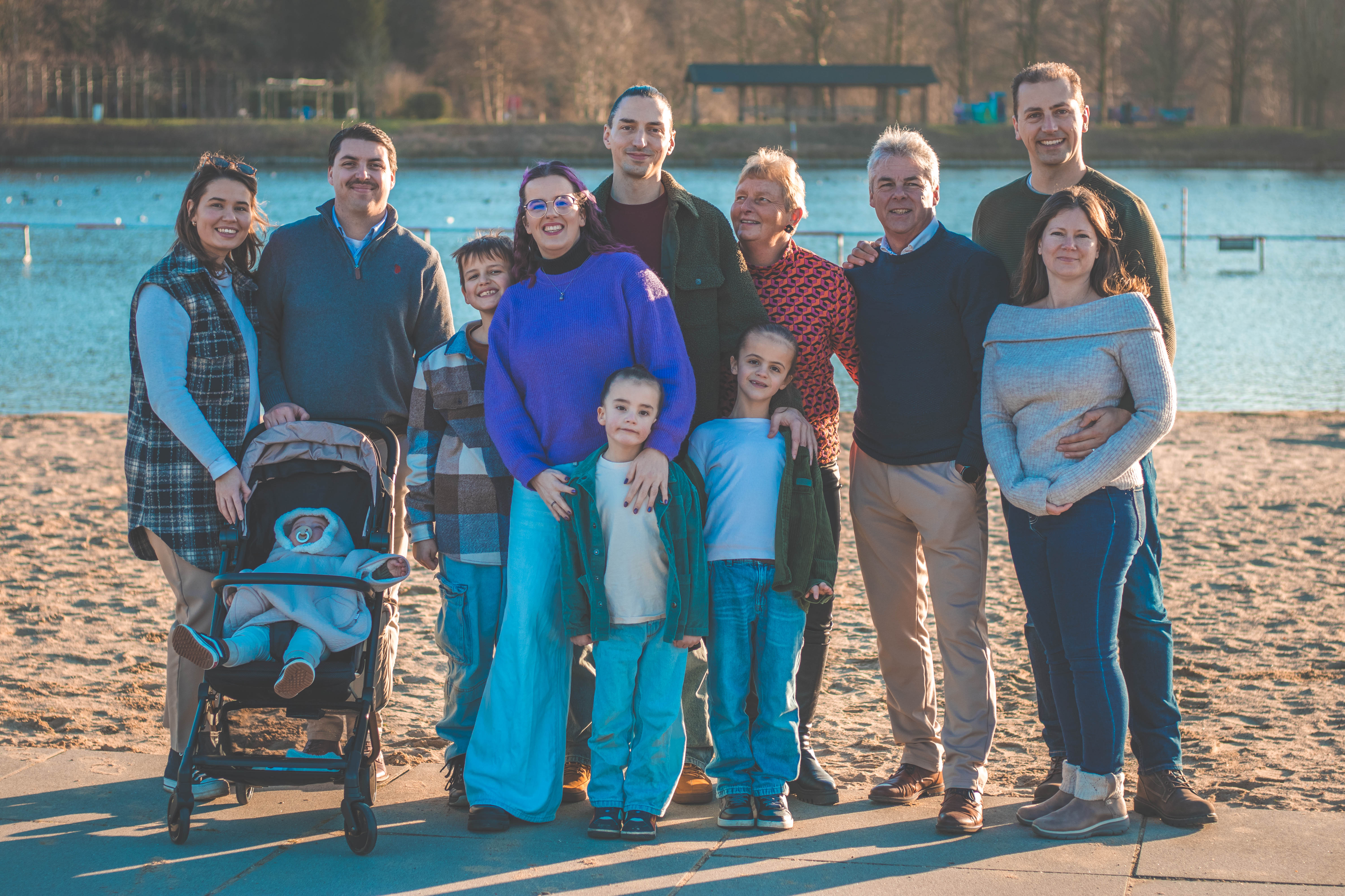 Familie shoots photo